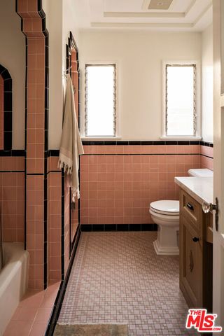 1738 S Ogden Drive, Los Angeles, CA 90019