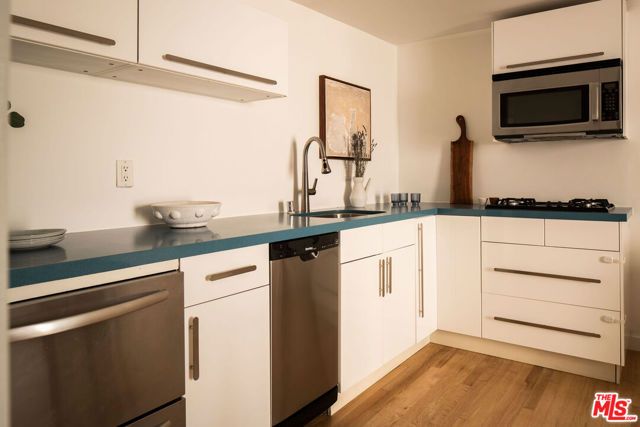 1738 S Ogden Drive, Los Angeles, CA 90019