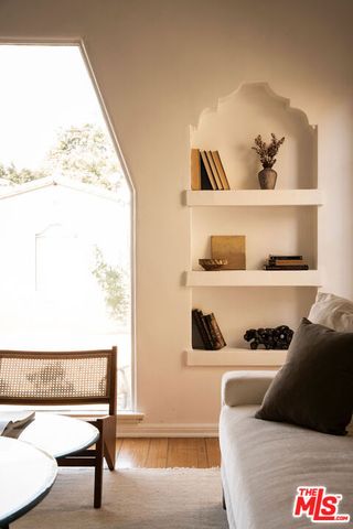 1738 S Ogden Drive, Los Angeles, CA 90019