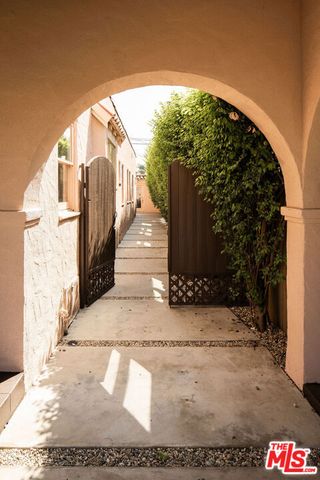 1738 S Ogden Drive, Los Angeles, CA 90019