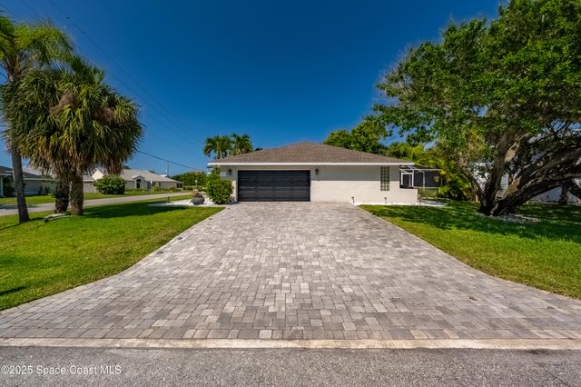 215 Beverly Court, Melbourne Beach, FL 32951