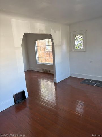 15031 FREELAND Street, Detroit, MI 48227