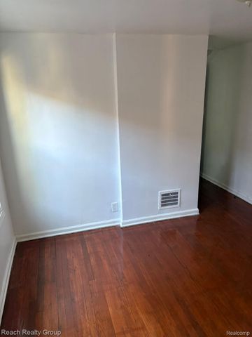 15031 FREELAND Street, Detroit, MI 48227