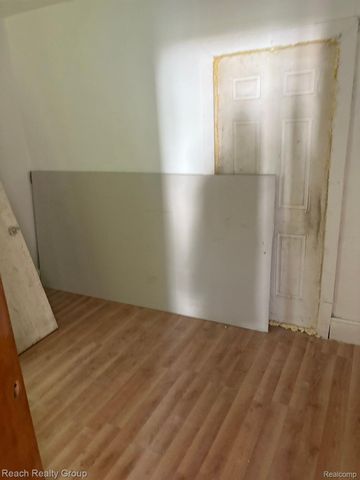 15031 FREELAND Street, Detroit, MI 48227