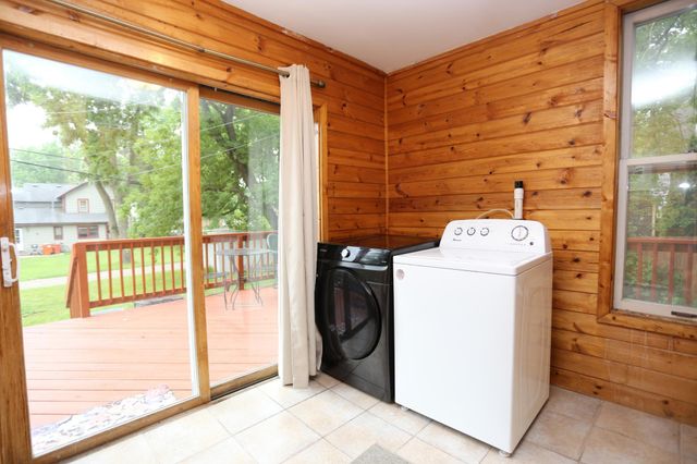 209 4th Street E, Carver, MN 55315