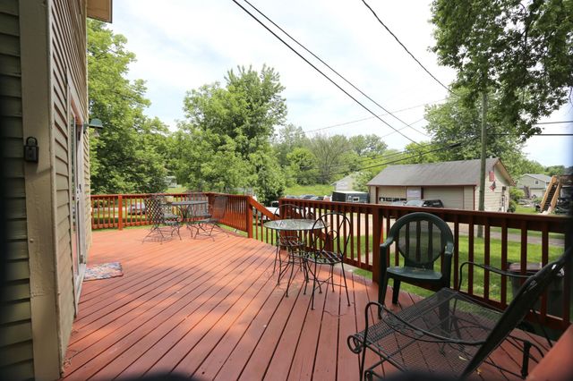209 4th Street E, Carver, MN 55315