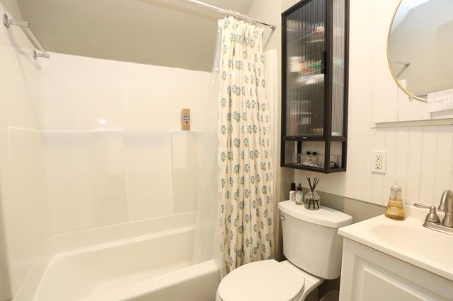 209 4th Street E, Carver, MN 55315
