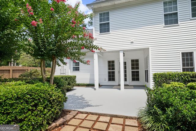 75 Sycamore Way, Sharpsburg, GA 30277