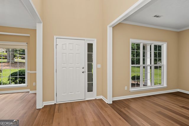 75 Sycamore Way, Sharpsburg, GA 30277