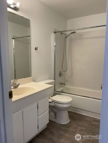 4530 151st Avenue SE, Bellevue, WA 98006