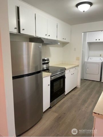 4530 151st Avenue SE, Bellevue, WA 98006