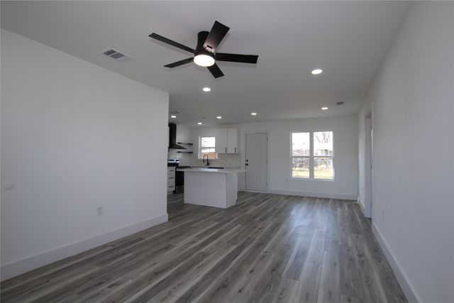 1525 Murray Drive, Garland, TX 75042