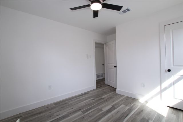 1525 Murray Drive, Garland, TX 75042