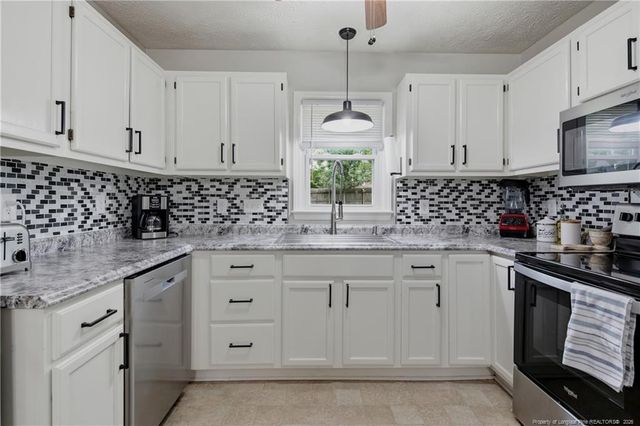 853 Santiato Drive, Fayetteville, NC 28314
