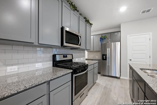 259 Kinsley WAY, New Braunfels, TX 78130