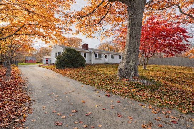 343 American Legion Hwy, Westport, MA 02790