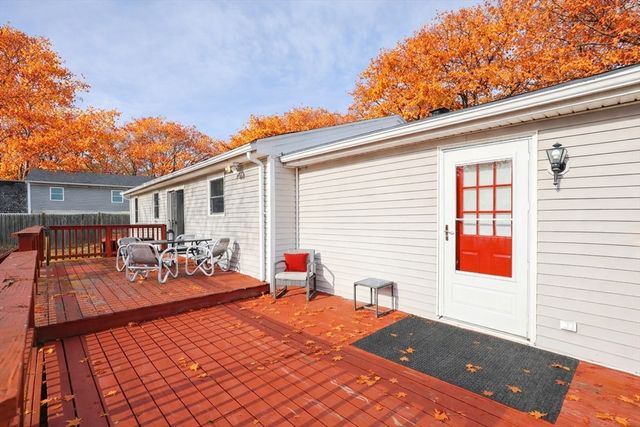 343 American Legion Hwy, Westport, MA 02790