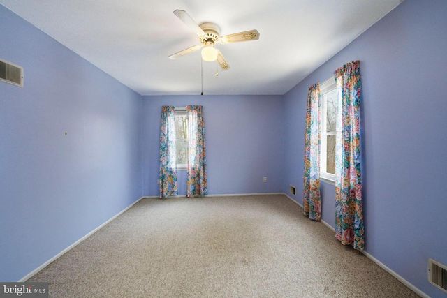 2 SPARROW CT, Ewing, NJ 08638