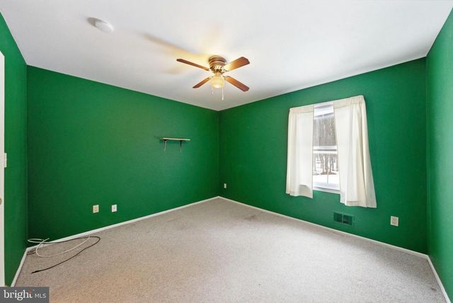 2 SPARROW CT, Ewing, NJ 08638