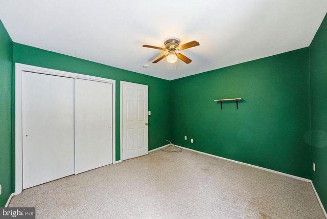 2 SPARROW CT, Ewing, NJ 08638