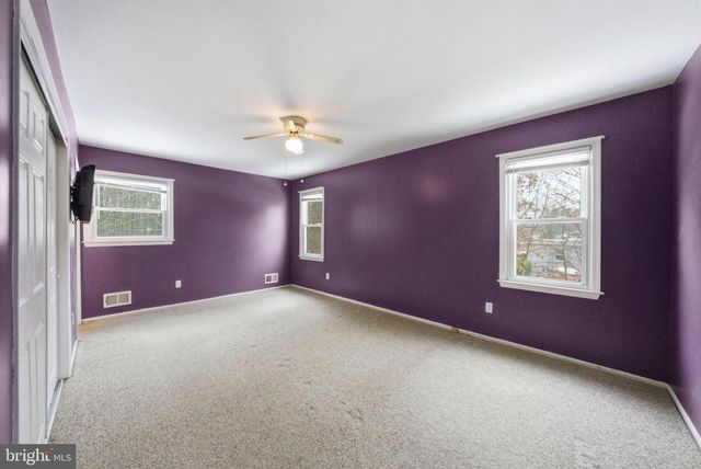 2 SPARROW CT, Ewing, NJ 08638