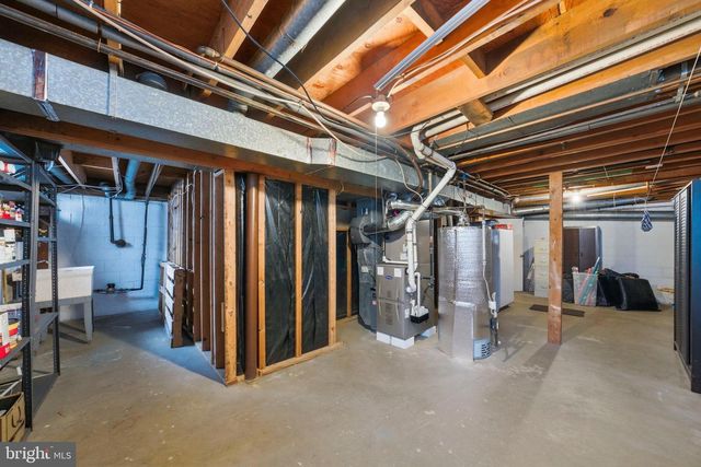 2 SPARROW CT, Ewing, NJ 08638