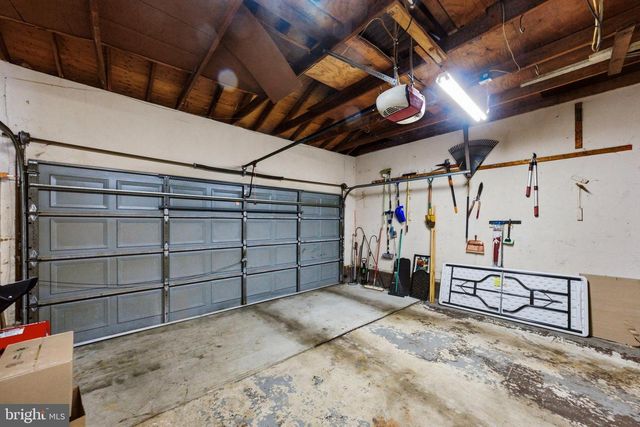 2 SPARROW CT, Ewing, NJ 08638