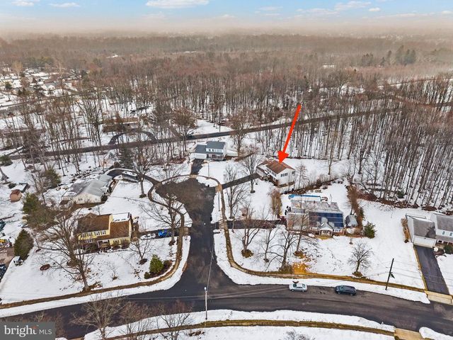 2 SPARROW CT, Ewing, NJ 08638