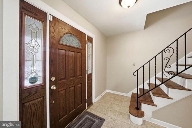 2 SPARROW CT, Ewing, NJ 08638