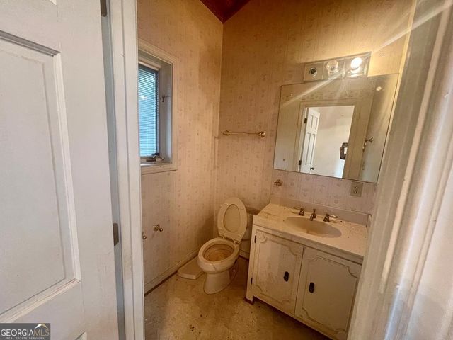 574 Old Chipley Road, Pine Mountain, GA 31822