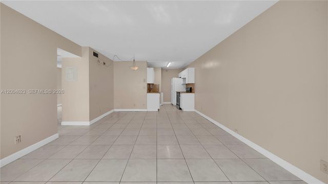 9964 Twin Lakes Dr 35-B, Coral Springs, FL 33071