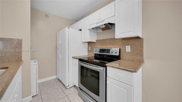 9964 Twin Lakes Dr 35-B, Coral Springs, FL 33071