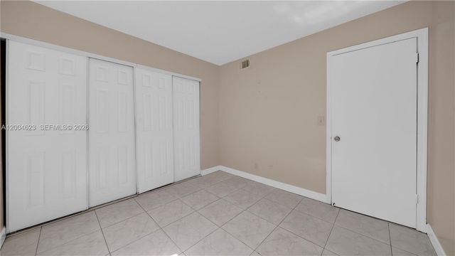 9964 Twin Lakes Dr 35-B, Coral Springs, FL 33071