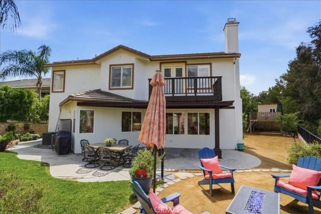 23325 Cuestport Drive, Valencia, CA 91354