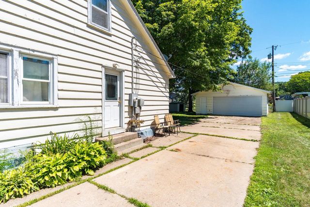 3321 26th STREET S, La Crosse, WI 54601