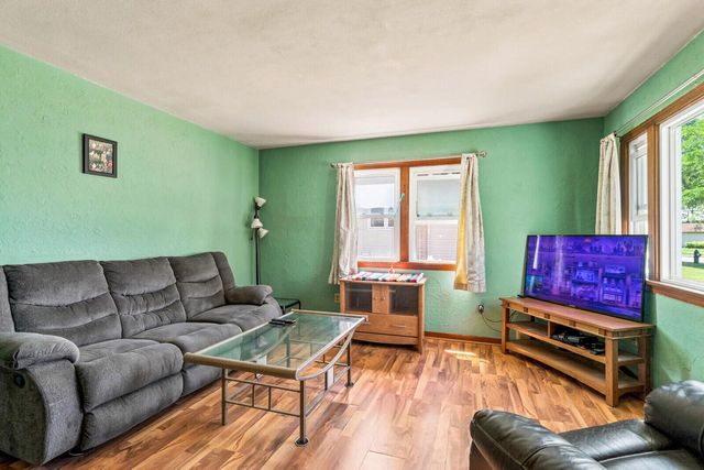 3321 26th STREET S, La Crosse, WI 54601