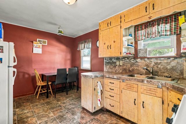 3321 26th STREET S, La Crosse, WI 54601