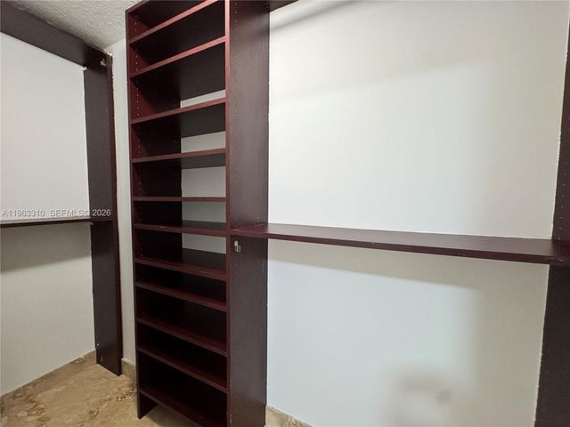 2404 Belmont Ln 2404, North Lauderdale, FL 33068