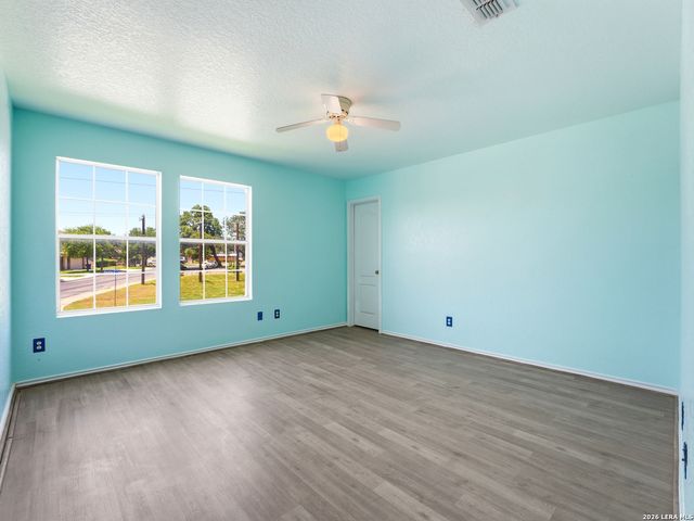 10010 Moongrove Pass, San Antonio, TX 78239