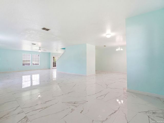 10010 Moongrove Pass, San Antonio, TX 78239