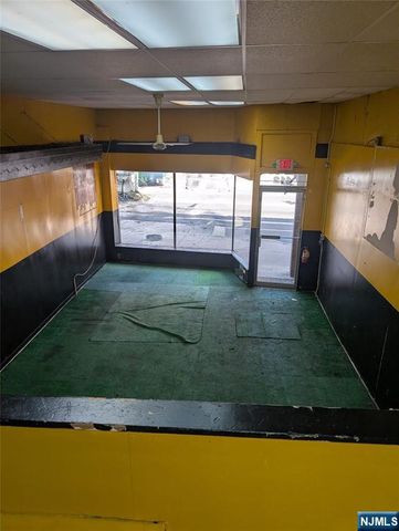 412 Broad Street Store, Bloomfield, NJ 07003