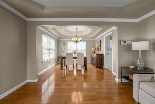 400 Heddington Court, Versailles, KY 40383