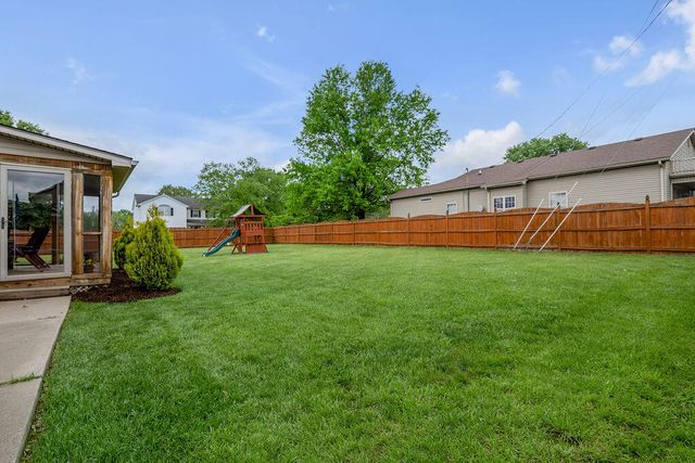 400 Heddington Court, Versailles, KY 40383