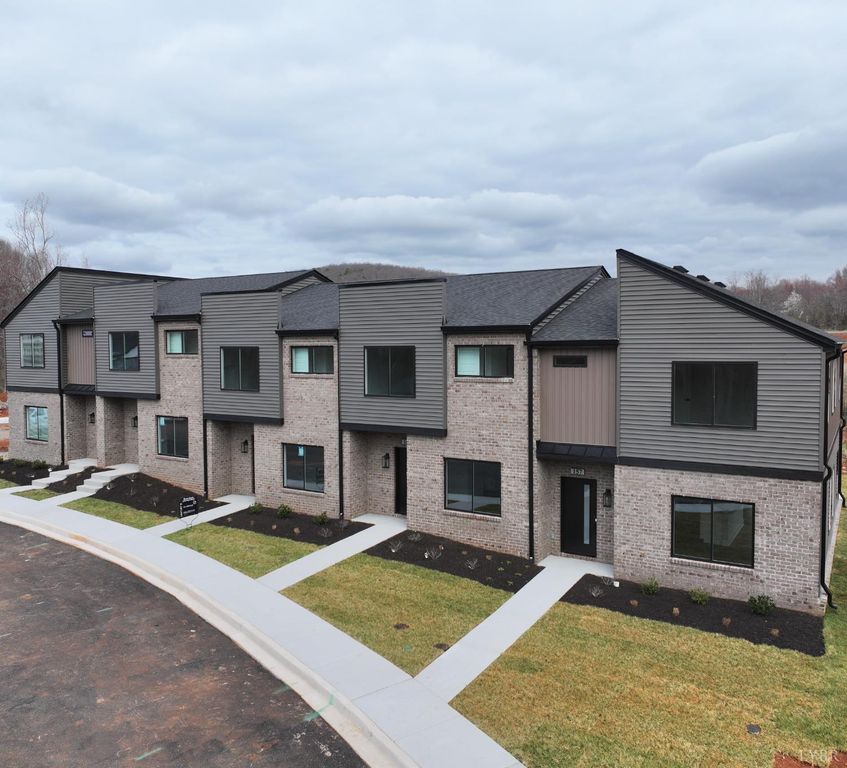 32 Allure Drive, Rustburg, VA 24588