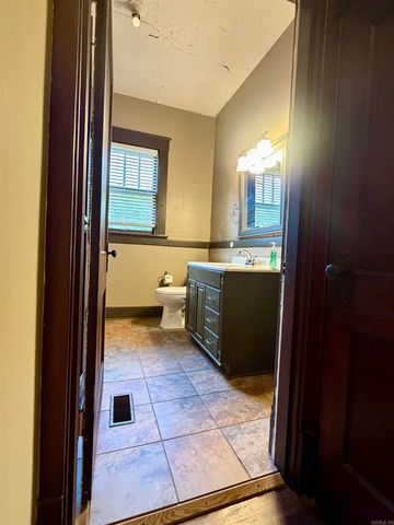 405 W 5th Street, North Little Rock, AR 72114