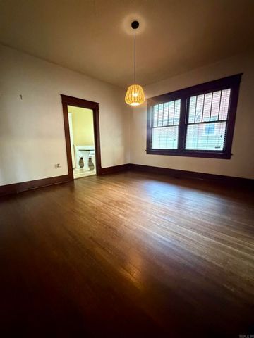 405 W 5th Street, North Little Rock, AR 72114