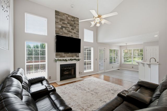 106 Paige Park Ln, Goodlettsville, TN 37072
