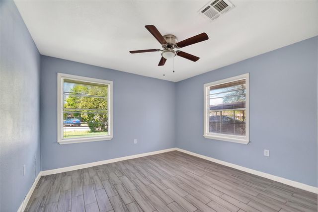 6022 Lyndhurst Drive, Houston, TX 77033