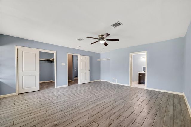 6022 Lyndhurst Drive, Houston, TX 77033