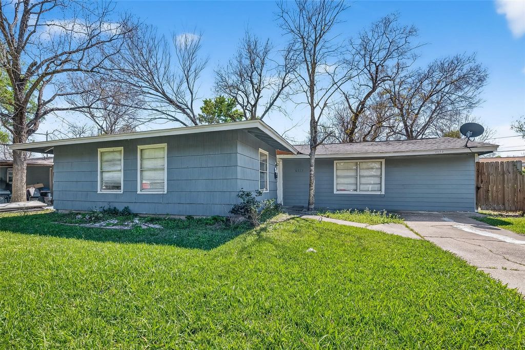 6022 Lyndhurst Drive, Houston, TX 77033